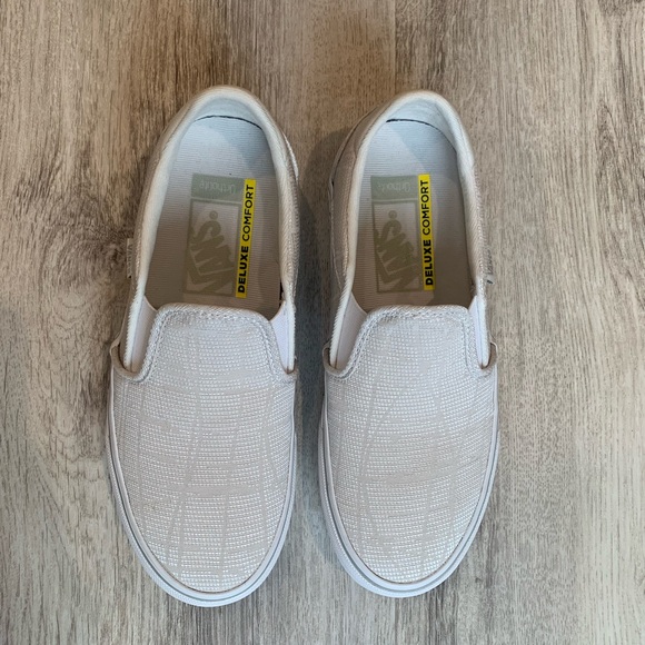 Women’s VANS Asher Slip-On Canvas Shoes - neutral Cream color - Picture 4 of 11